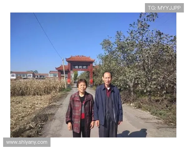 库尼亚现身曼市豪华酒店妻子陪同转会即将完成